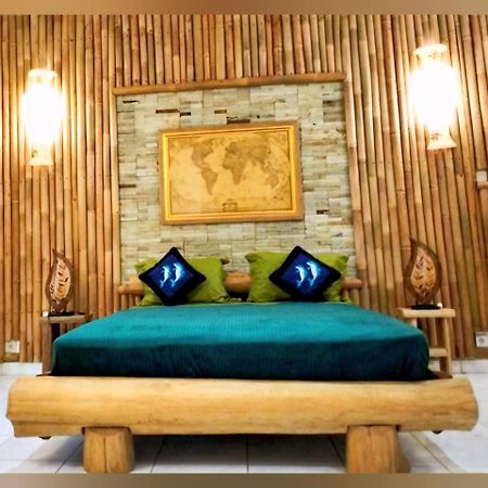 Kaia Lovina Guest House Junior Suite Екстериор снимка