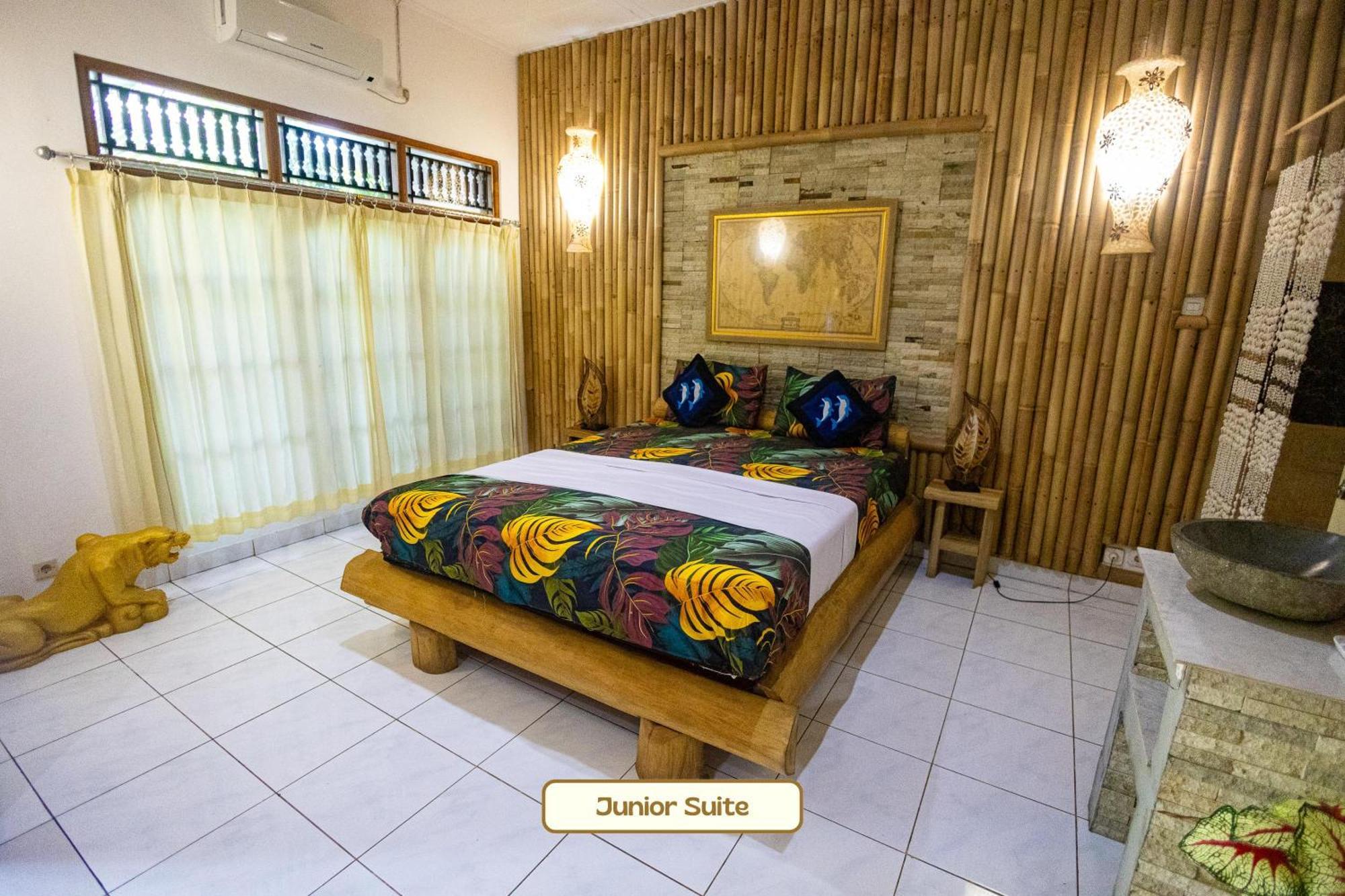 Kaia Lovina Guest House Junior Suite Екстериор снимка